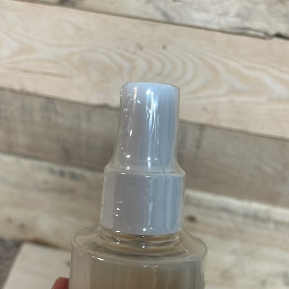 OUAI Haircare Leave-In Conditioner - Picture 5 of 6